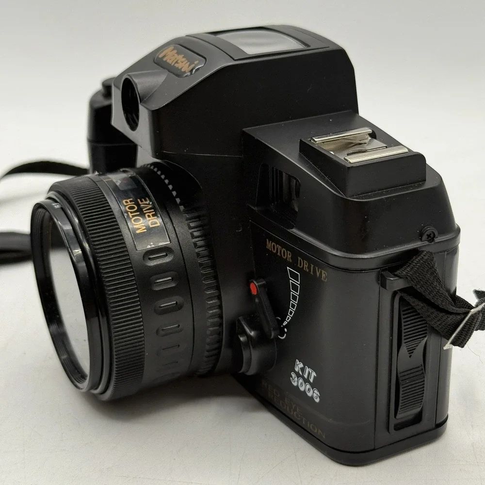 Vintage Matsui KIT 3006‎ W/Flash Focus 50mm Optical Lens Red Eye Reduction